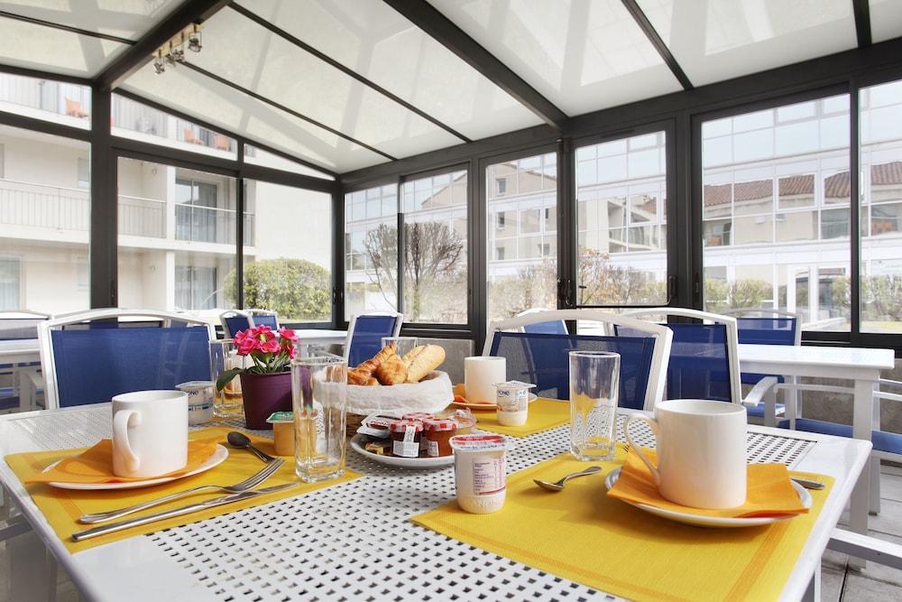 Appart Hotel Odalys City Aix En Provence Le Clos De La Chartreuse Aix-en-Provence Dış mekan fotoğraf